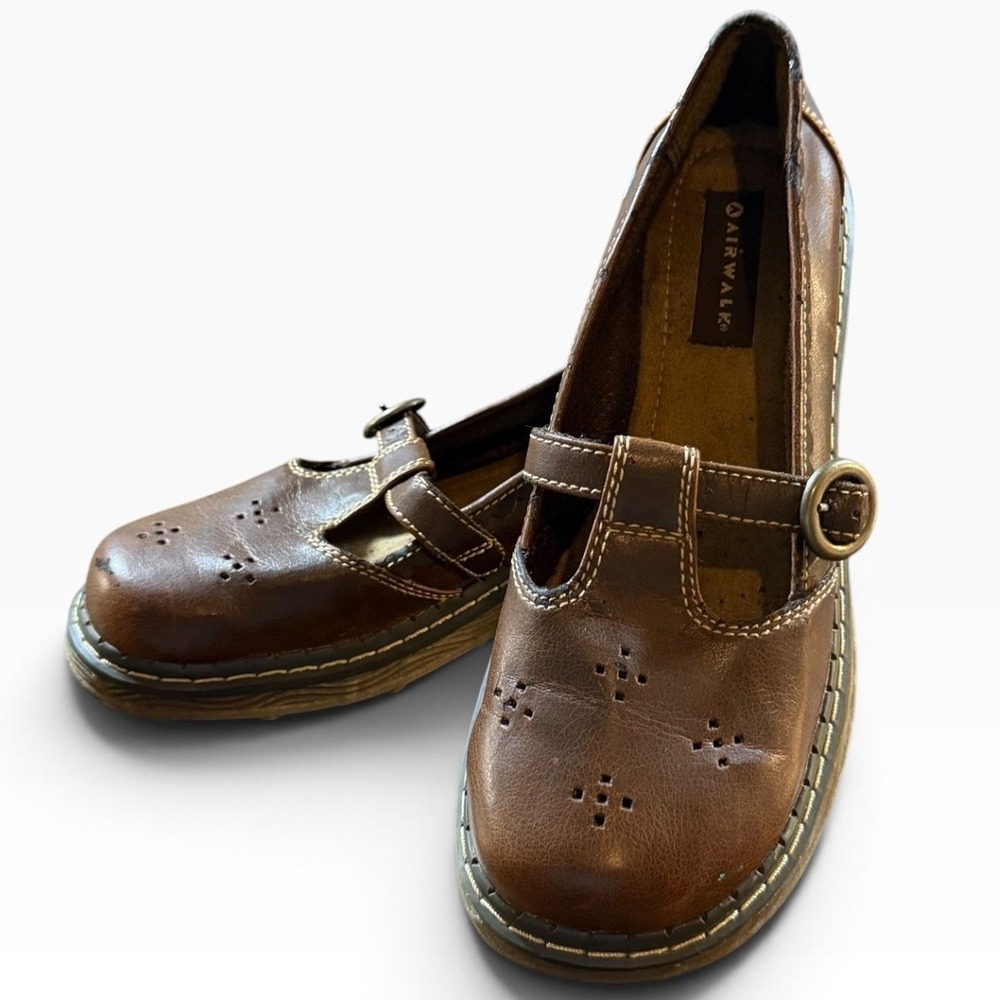 Airwalk Vintage Brown Leather Mary Jane T-Strap Wedge Shoes Perforated Toe 8.5